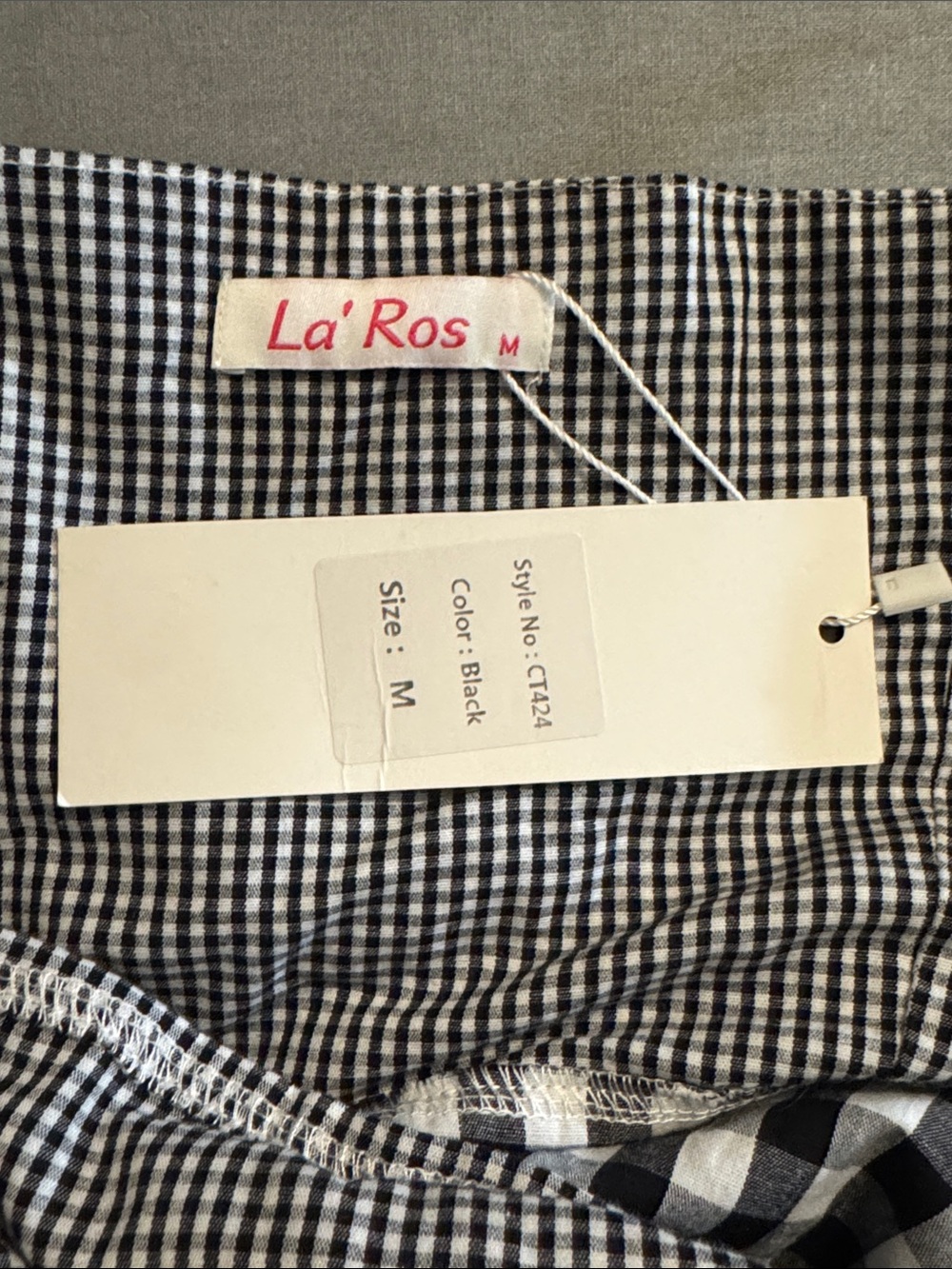 La’ Ros Black and White Gingham One-Shoulder Asymmetrical Draped Puff Sleeve Top - Picture 13 of 15